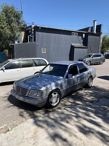 пикап дизель купить: Mercedes-Benz W124: 1994 г., 2.2 л, Механика, Бензин, Седан — 9