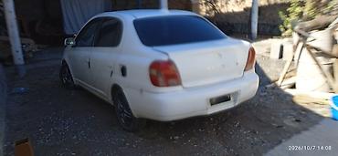 Продажа авто: Toyota Platz: 2000 г., Бензин, Седан — 3