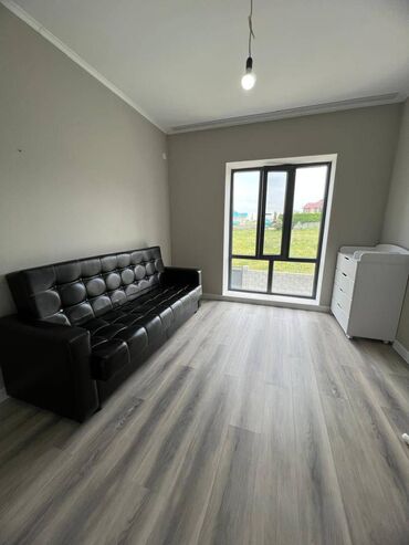 Долгосрочная аренда домов: 200 м², 5 комнат — 7