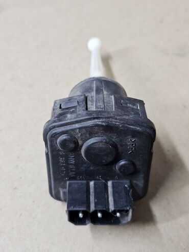 Другие детали системы освещения: Корректор фар BMW E36. ОРИГИНАЛ б/у, из Германии, привозной. Мотор — 5