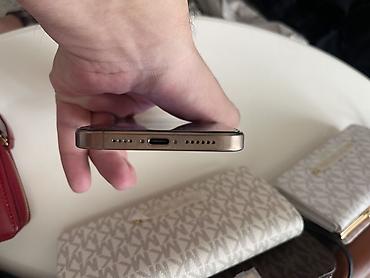 15 iphone: IPhone 16 Pro Max, 256 GB, Barmaq izi, Simsiz şarj, Face ID — 7