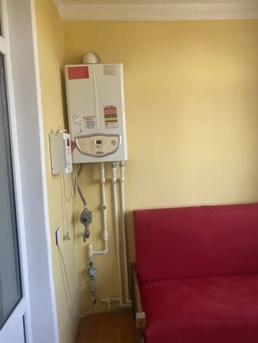 Yeni tikili: Mənzildə təqdim olunan sahələr: - Səliqəli vanna otağı: künc akril — 9