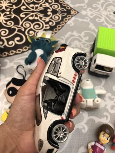 Oyuncaqlar: Oyuncaqlar,metal arabalar,mashinlar,yumshaq oyuncaq — 8