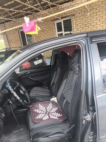 Volkswagen: Volkswagen Golf: 2000 г., 1.4 л, Механика, Бензин, Хэтчбэк — 3