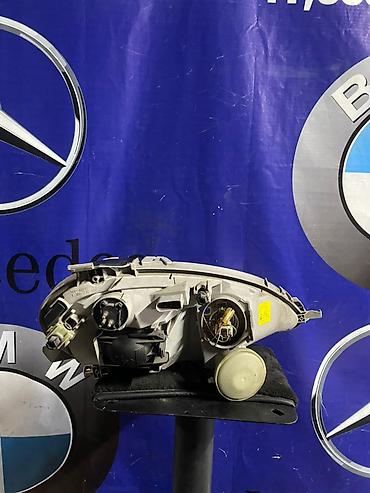 фар 124: Передняя левая фара Mercedes-Benz 2003 г., Б/у, Оригинал, Япония — 2