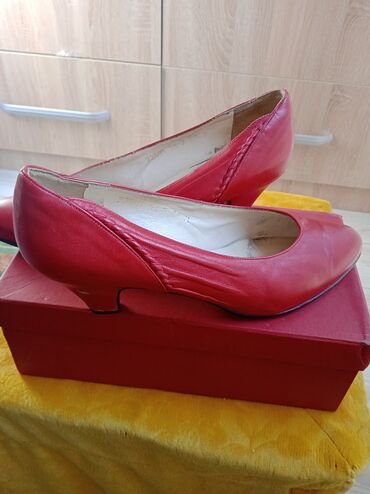 женские туфли размер 37: Туфли 37, цвет - Красный