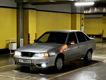 срочно продаю машину бишкек: Daewoo Nexia: 2011 г., 1.5 л, Механика, Бензин, Седан