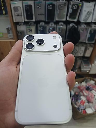 iphone 15 plus: IPhone 17 Pro, Ağ — 1