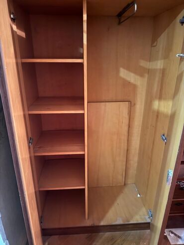 Qonaq otağı dəstləri: İşlənmiş, Dolab, Kredit var, Rumıniya — 4