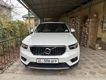 обмен на частный дом: Volvo XC (Cross Country): 2022 г., 2 л, Автомат, Бензин, Кроссовер