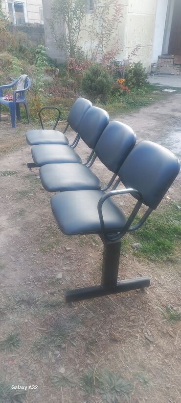 купить бу мебель для кафе: Стул для кафе, ресторанов, Б/у, Железо, цвет - Черный