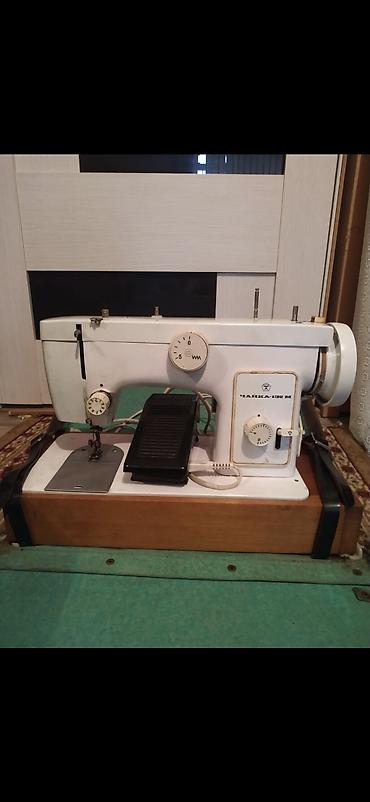 tikis masini ustasi: Çayka 132M tikiş maşını - Elektriklə işləyən, pedal idarəli model - — 1