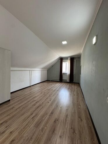 Продажа домов: Дом, 210 м², 5 комнат, Собственник, Старый ремонт — 5