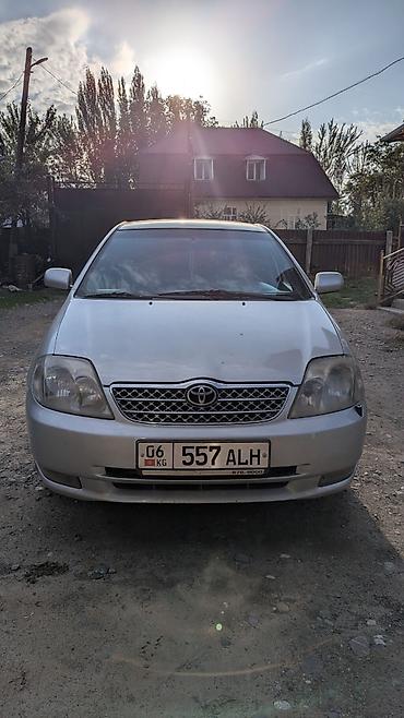 Toyota: Toyota Corolla: 2002 г., 1.6 л, Кол менен иштөөчү, Бензин, Седан — 1