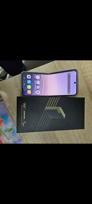 z fold 3 купить: Samsung Z Flip, Б/у, 512 ГБ, цвет - Желтый, 1 SIM, eSIM