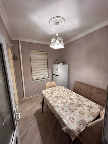 Uzunmüddətli kirayə mənzillər: Nizami rayonu,Xalqlar Dostluğu metrosundan piyada 5 dəqiqəlik — 8