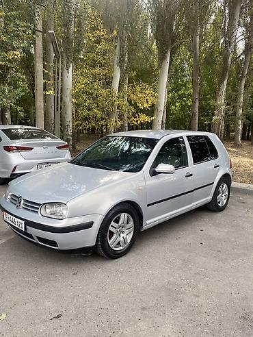 Volkswagen Golf: 1999 г., 2 л, Механика, Бензин, Хэтчбэк