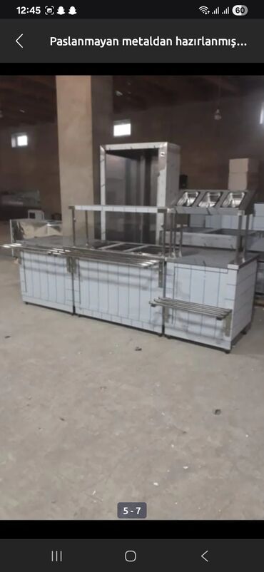 Kənd təssərüfatı avadanlığı: Paslanmayan poladdan hazırlanmış bu yemək xidməti sayğacı, böyük