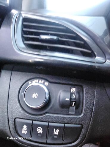 Chevrolet: Chevrolet Spark: 2016 г., 1 л, Вариатор, Бензин, Хэтчбэк — 19