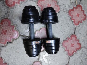 Гантели: Гантели — это: 💪 Увеличивают силу и мышцы ⚖️ Выравнивают нагрузку на — 9