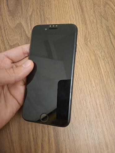 telefon 2 ci el iphone: IPhone 7, Qara, Barmaq izi — 2