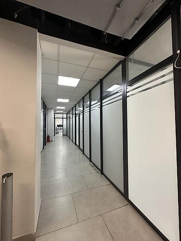 Коммерциялык мүлк: Кеңселерди сатуу 1700 м², Ремонту бар, Бизнес борбор, 1 кабат — 4