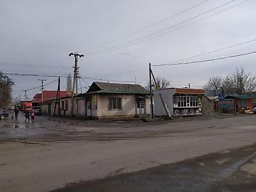 Продажа коттеджей и домов: Срочно продаю дом ПО ПЕРВОЙ ЛИНИИ, НИЖНЯЯ АЛА АРЧА, киргизская 169 / — 1