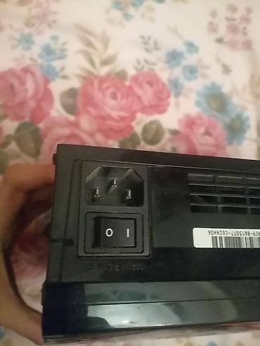 Video oyunlar və konsollar: Salam bu plastation 3dür üsdünde her şeyi verilir 2dene pult var — 3