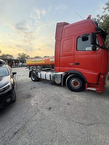 зил и прицеп: Тягач, Volvo, Шторный — 5