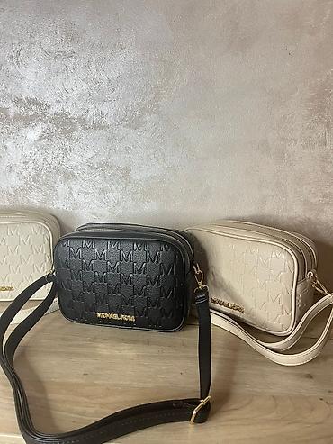 monine torbice: Guess ženske torbice – crossbody i ručne varijante prva kopija. - — 9