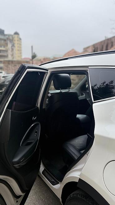 Hyundai: Hyundai Santa Fe: 2 l | 2015 il Ofrouder/SUV — 12