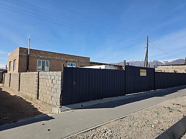 Продажа коттеджей и домов: Продаётся коммерческое помещение с земельным участком в центре города — 2