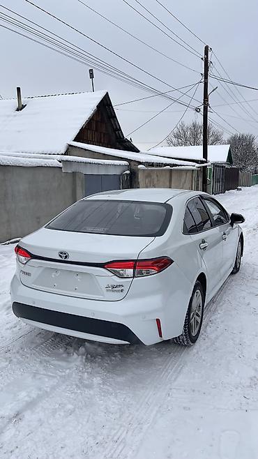 Toyota: Toyota Corolla: 2020 г., 1.8 л, Вариатор, Гибрид, Седан at lalafo.kg — 6 Toyota: Toyota Corolla: 2020 г., 1.8 л, Вариатор, Гибрид, Седан — 6