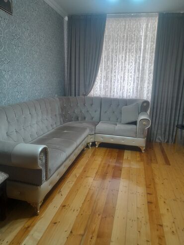 Ev üçün digər mebel: Künc divan, İşlənmiş, Açılmayan, Bazasız, Nabuk, Çatdırılma yoxdur
