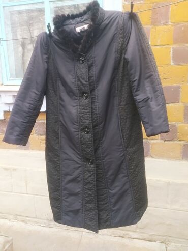 зимняя куртка женская бишкек: Пуховик, По колено, Корея, С мехом, 4XL (EU 48), 5XL (EU 50)