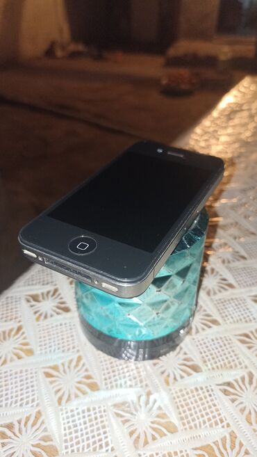 sentir: IPhone 4, Qara