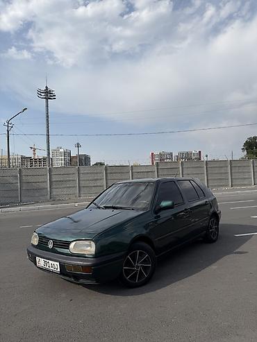 Volkswagen: Volkswagen Golf: 1994 г., 1.8 л, Кол менен иштөөчү, Бензин — 4