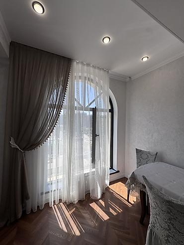 красивая квартира: 2 комнаты, 76 м², Кок-Жар мкр Элитка, 10 этаж, Дизайнерский ремонт — 2