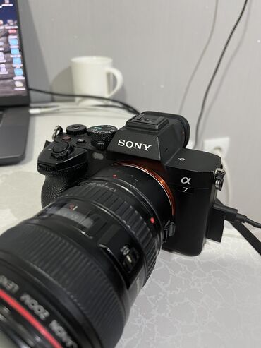 сони на аренду: Sony a7 iv body с клеткой 
1 батарейкой