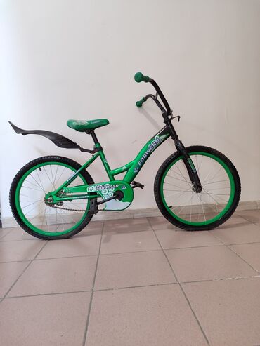 зеленная книга: Продаю велосипед
Forward есть м
Один минус задний колесо взорван