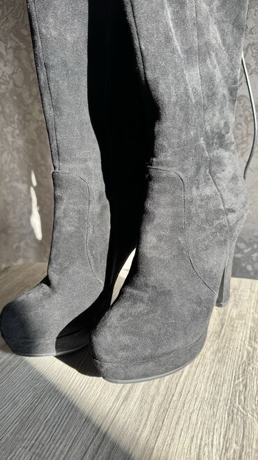 Çəkmələr: Uzunboğaz, Ölçü: 40, rəng - Qara, Yeni -da lalafo.az — 2 Çəkmələr: Uzunboğaz, Ölçü: 40, rəng - Qara, Yeni — 2