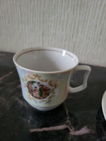 Digər dəstlər və servizlər: Kolleksiya üçün dekorativ porselen dəst - Porselen kaşa: Ağ əsaslı — 13