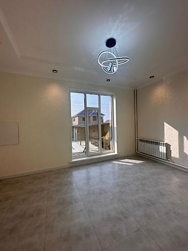 Продажа коттеджей и домов: Продаётся дом 🏡 Площадь дома: 135 м² Участок: 4 сотки В доме: • 4 — 2