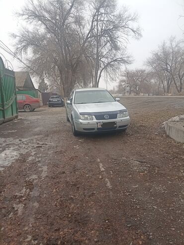 Volkswagen: Volkswagen Bora: 2001 г., Механика, Бензин, Седан — 1