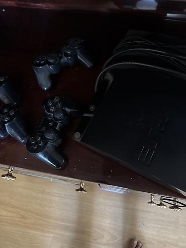 play station: Игровая консоль PlayStation 3 (PS3) с комплектом аксессуаров и большим — 1