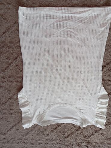 versace majice: S (EU 36), M (EU 38), color - White