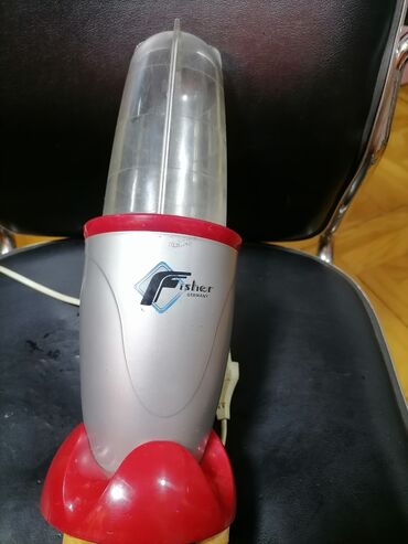 Blenderi, mikseri: Blender 500w manji Fišer Nemačka sa jednom posudom
 Mirjevo — 7