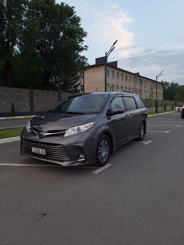 машина 7 мест: Toyota Sienna: 2019 г., 3.5 л, Типтроник, Бензин, Минивэн