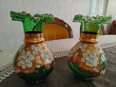demir darvaza işlenmiş: Bogem şüşəsi