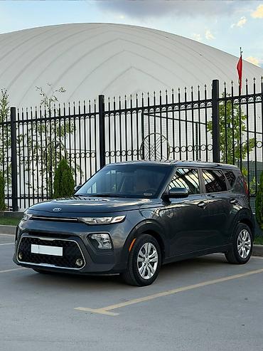 Kia Soul: 2021 г., 2 л, Автомат, Бензин, Кроссовер lalafo.kg да Kia Soul: 2021 г., 2 л, Автомат, Бензин, Кроссовер